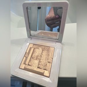 HAUS LABS highlighter in sunstone
